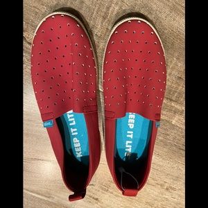 Girl’s Native Flats Size 13